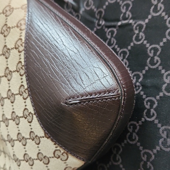 Gucci Women's Shoulder Bag - Picture 7 of 9